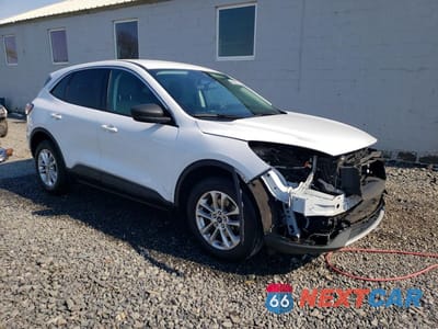 Czwarte zdjęcie samochodu z boku: 2022 FORD ESCAPE SE VIN:1FMCU0G62NUB13892 - miniatura