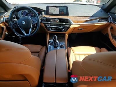 Zdjęcie 8 z 12 samochodu: 2019 BMW 540 I VIN:WBAJE5C53KWE66595 - miniatura