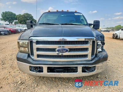 Piąte zdjęcie samochodu w środku: 2005 FORD F350 SUPER DUTY VIN:1FTWX32P25EC54062 - miniatura