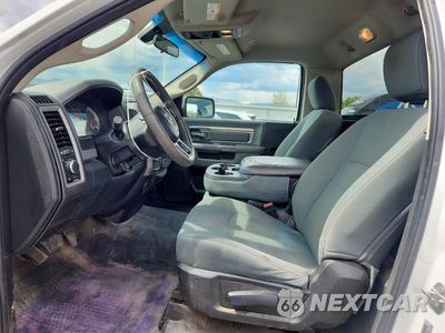 Zdjęcie 7 z 12 samochodu: 2018 RAM 1500 ST VIN:3C6JR7DT9JG243009 - miniatura