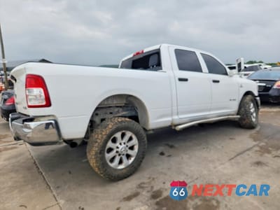 Trzecie zdjęcie samochodu z tyłu: 2019 RAM 2500 TRADESMAN VIN:3C6UR5CL6KG649043 - miniatura