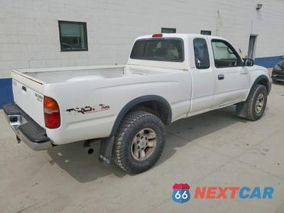 Trzecie zdjęcie samochodu z tyłu: 1999 TOYOTA TACOMA XTRACAB VIN:4TAWN72N7XZ433927 - miniatura