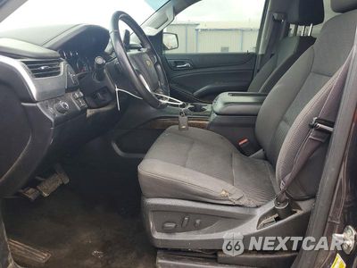 Zdjęcie 7 z 14 samochodu: 2017 CHEVROLET SUBURBAN C1500 LS VIN:1GNSCGKC6HR389595 - miniatura