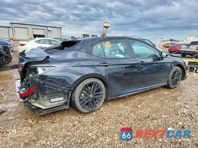 Trzecie zdjęcie samochodu z tyłu: 2025 TOYOTA CAMRY SE VIN:4T1DAACK2SU065201 - miniatura