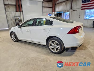 Drugie zdjęcie samochodu z przodu: 2014 VOLVO S60 T5 VIN:YV1612FH7E2275127 - miniatura