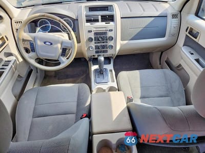 Zdjęcie 8 z 13 samochodu: 2009 FORD ESCAPE XLT VIN:1FMCU03G79KC03099 - miniatura