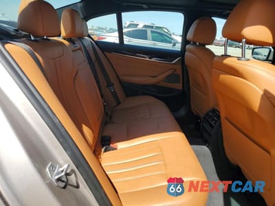 Zdjęcie 10 z 12 samochodu: 2019 BMW 540 I VIN:WBAJE5C53KWE66595 - miniatura