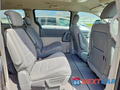 Zdjęcie 11 z 13 samochodu: 2008 DODGE GRAND CARAVAN SXT VIN:2D8HN54P18R750065 - miniatura