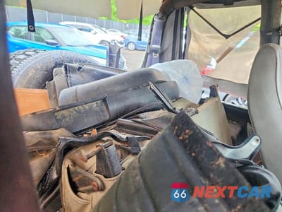 Zdjęcie 10 z 12 samochodu: 1993 JEEP WRANGLER / YJ S VIN:1J4FY19P2PP235472 - miniatura