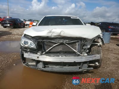 Piąte zdjęcie samochodu w środku: 2014 BMW 740 I VIN:WBAYA6C50ED144154 - miniatura