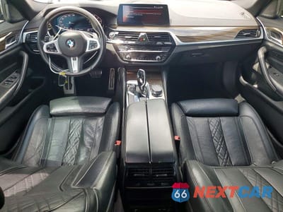 Zdjęcie 8 z 11 samochodu: 2020 BMW M550XI VIN:WBAJS7C05LCD82435 - miniatura