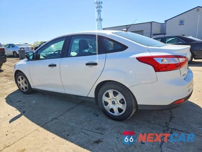 Drugie zdjęcie samochodu z przodu: 2013 FORD FOCUS S VIN:1FADP3E27DL320662 - miniatura