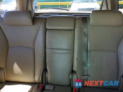 Zdjęcie 10 z 13 samochodu: 2006 TOYOTA HIGHLANDER HYBRID VIN:JTEEW21A560008543 - miniatura