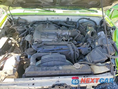 Zdjęcie 11 z 13 samochodu: 1993 TOYOTA PICKUP CAB CHASSIS SUPER LONG WHEELBASE VIN:JT5VN94T2P0030445 - miniatura