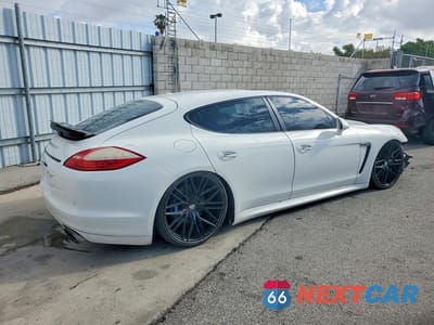 Trzecie zdjęcie samochodu z tyłu: 2011 PORSCHE PANAMERA TURBO VIN:WP0AC2A72BL091017 - miniatura