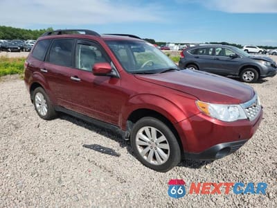 Czwarte zdjęcie samochodu z boku: 2012 SUBARU FORESTER 2.5X PREMIUM VIN:JF2SHBDC4CH409725 - miniatura
