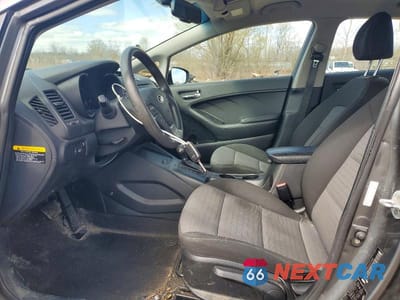 Zdjęcie 7 z 11 samochodu: 2016 KIA FORTE5 LX VIN:KNAFK5A84G5537826 - miniatura