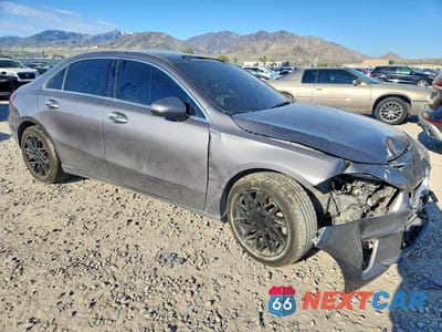 Czwarte zdjęcie samochodu z boku: 2022 MERCEDES-BENZ A 220 4MATIC VIN:W1K3G4FB3NJ365577 - miniatura