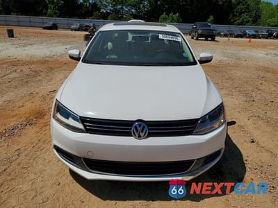 Piąte zdjęcie samochodu w środku: 2013 VOLKSWAGEN JETTA SE VIN:3VWBX7AJ7DM404823 - miniatura