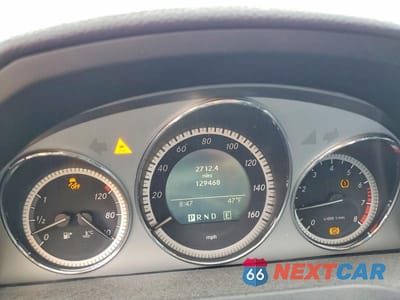 Zdjęcie 9 z 12 samochodu: 2011 MERCEDES-BENZ C 300 4MATIC VIN:WDDGF8BB6BR181166 - miniatura