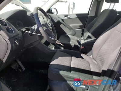 Zdjęcie 7 z 13 samochodu: 2012 VOLKSWAGEN TIGUAN S VIN:WVGAV7AX1CW551464 - miniatura