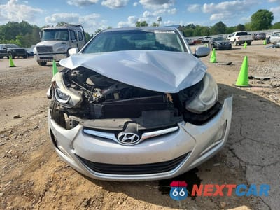 Piąte zdjęcie samochodu w środku: 2014 HYUNDAI ELANTRA SE VIN:5NPDH4AEXEH518185 - miniatura