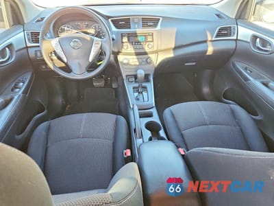 Zdjęcie 8 z 11 samochodu: 2017 NISSAN SENTRA S VIN:3N1AB7AP5HY368262 - miniatura