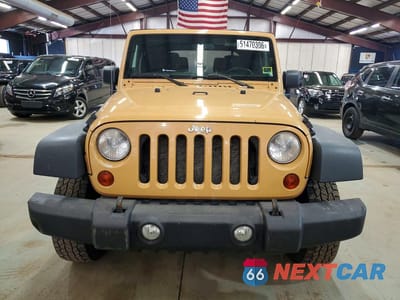 Piąte zdjęcie samochodu w środku: 2013 JEEP WRANGLER SPORT VIN:1C4AJWAG7DL703647 - miniatura