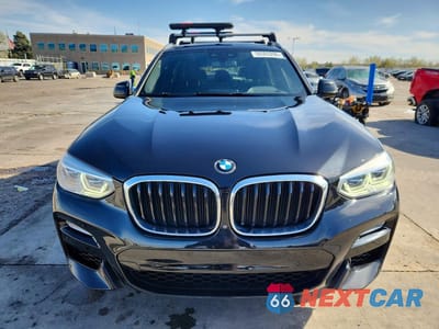 Piąte zdjęcie samochodu w środku: 2018 BMW X3 XDRIVE30I VIN:5UXTR9C55JLD58582 - miniatura