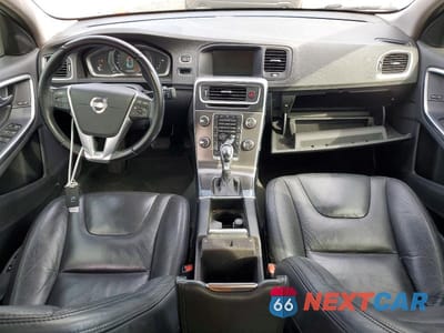 Zdjęcie 8 z 12 samochodu: 2014 VOLVO S60 T5 VIN:YV1612FS5E2299017 - miniatura