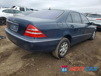 Trzecie zdjęcie samochodu z tyłu: 2001 MERCEDES-BENZ S 430 VIN:WDBNG70J61A145539 - miniatura