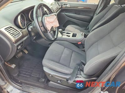 Zdjęcie 7 z 12 samochodu: 2011 JEEP GRAND CHEROKEE LAREDO VIN:1J4RR4GG0BC656458 - miniatura