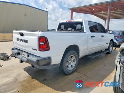 Trzecie zdjęcie samochodu z tyłu: 2025 RAM 1500 TRADESMAN VIN:1C6SRFNP0SN661466 - miniatura