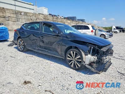 Czwarte zdjęcie samochodu z boku: 2020 NISSAN ALTIMA VIN:1N4BL4CV4LC212360 - miniatura