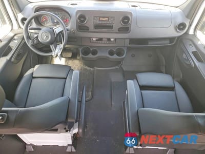 Zdjęcie 8 z 13 samochodu: 2026 MERCEDES BENZ SPRINTER 2500 DELIVERY VAN VIN:W1Y4KBHY7TT606136 - miniatura