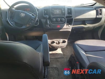 Zdjęcie 8 z 13 samochodu: 2018 RAM PROMASTER 2500 DELIVERY VAN VIN:3C6TRVDG7JE106002 - miniatura