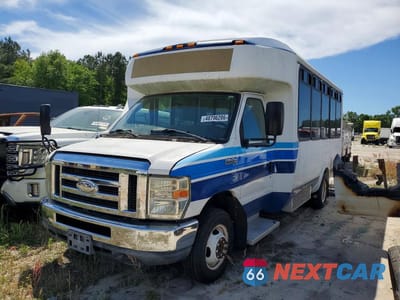 2015 FORD ECONOLINE E450 SUPER DUTY CUTAWAY VAN 1FDFE4FS7FDA19752 - główne zdjęcie licytacji z USA - miniatura