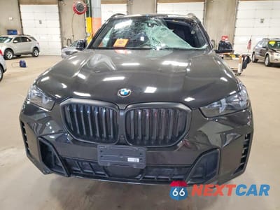 Piąte zdjęcie samochodu w środku: 2025 BMW X5 XDRIVE40I VIN:5UX23EU05S9W56988 - miniatura