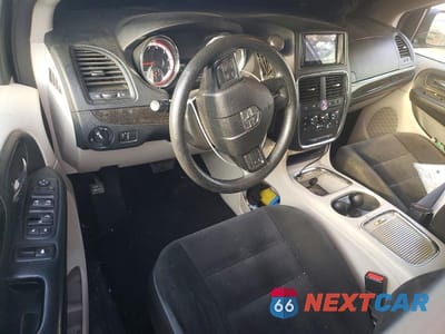 Zdjęcie 8 z 13 samochodu: 2016 DODGE GRAND CARAVAN SXT VIN:2C4RDGCGXGR380431 - miniatura