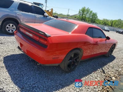 Trzecie zdjęcie samochodu z tyłu: 2010 DODGE CHALLENGER SRT-8 VIN:2B3CJ7DW8AH132049 - miniatura