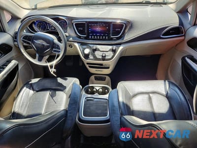 Zdjęcie 8 z 14 samochodu: 2017 CHRYSLER PACIFICA LIMITED VIN:2C4RC1GG9HR656741 - miniatura