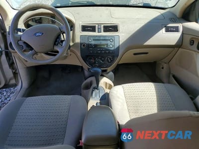 Zdjęcie 8 z 12 samochodu: 2006 FORD FOCUS ZX4 VIN:1FAFP34N06W208727 - miniatura