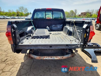 Zdjęcie 6 z 13 samochodu: 2013 TOYOTA TACOMA BASE VIN:5TFNX4CN6DX018077 - miniatura