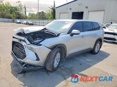 2025 TOYOTA GRAND HIGHLANDER XLE 5TDAAAA5XSS032021 - główne zdjęcie licytacji z USA - miniatura