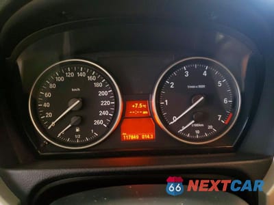 Zdjęcie 9 z 12 samochodu: 2011 BMW 323 I VIN:WBAPG7C53BA795470 - miniatura