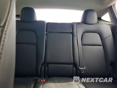 Zdjęcie 10 z 13 samochodu: 2022 TESLA MODEL Y VIN:7SAYGDEE0NF380401 - miniatura