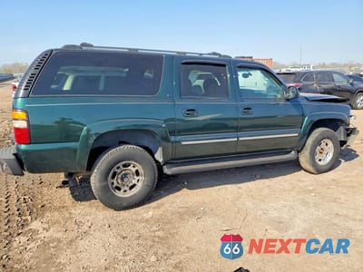Trzecie zdjęcie samochodu z tyłu: 2004 CHEVROLET SUBURBAN K2500 VIN:3GNGK26U04G230578 - miniatura