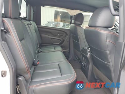 Zdjęcie 10 z 12 samochodu: 2021 NISSAN TITAN PRO-4X VIN:1N6AA1ED8MN535103 - miniatura