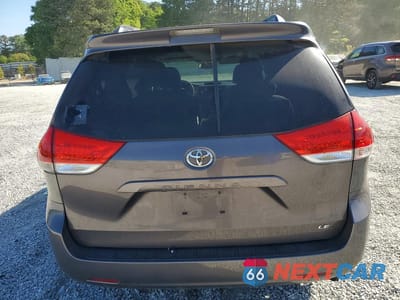 Zdjęcie 6 z 13 samochodu: 2012 TOYOTA SIENNA LE 8-PASSENGER VIN:5TDKK3DCXCS225679 - miniatura