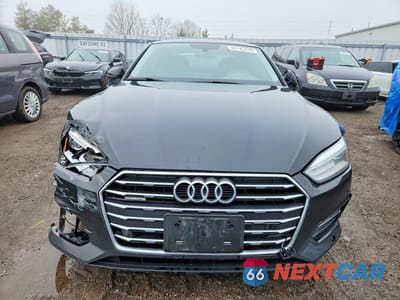 Piąte zdjęcie samochodu w środku: 2018 AUDI A5 PREMIUM VIN:WAUNNAF55JA103617 - miniatura
